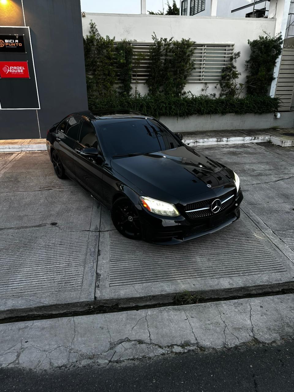 Mercedes-Benz C300 AMG